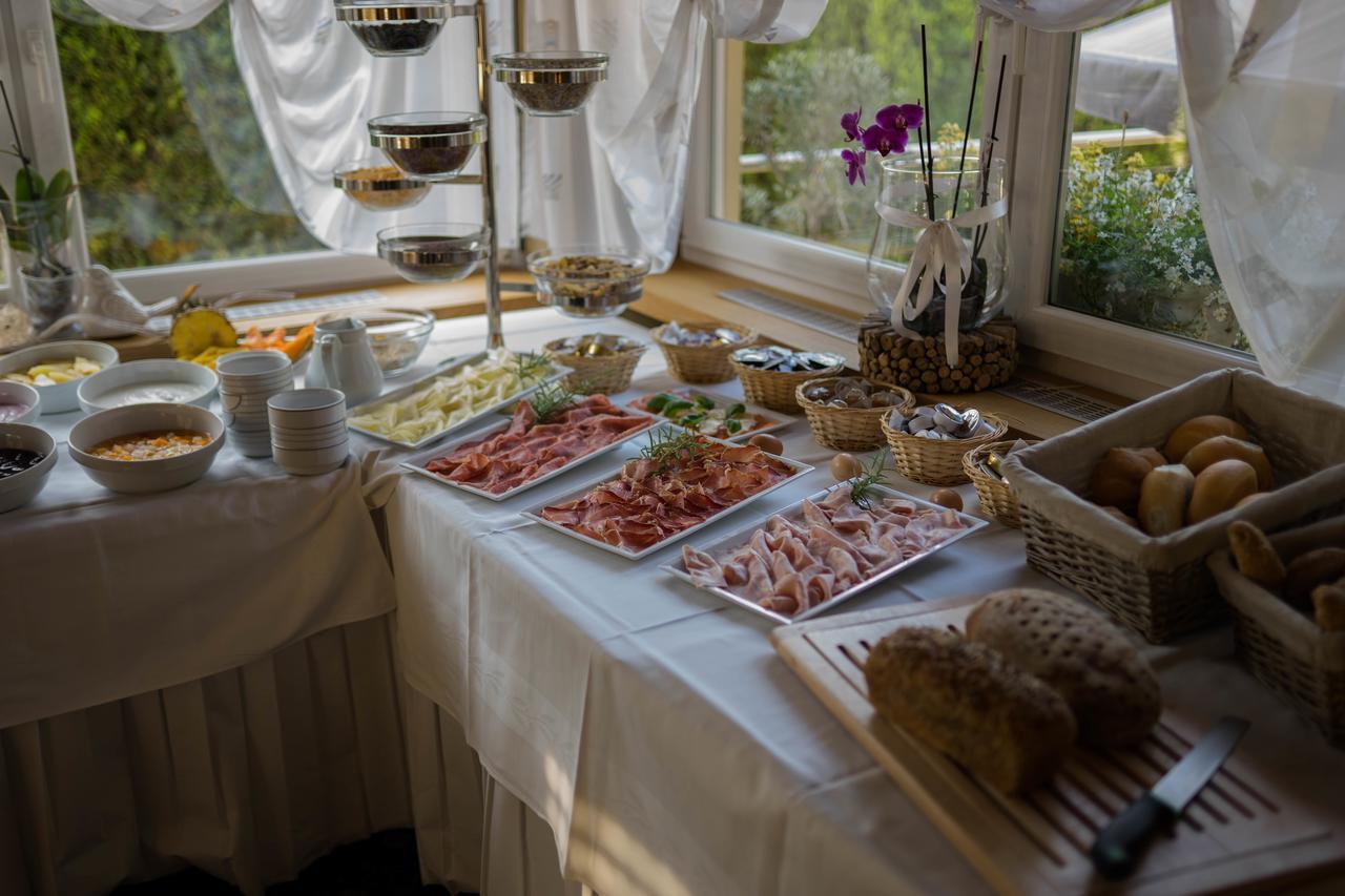 Bed & Breakfast Bergblick Натурно Екстериор снимка